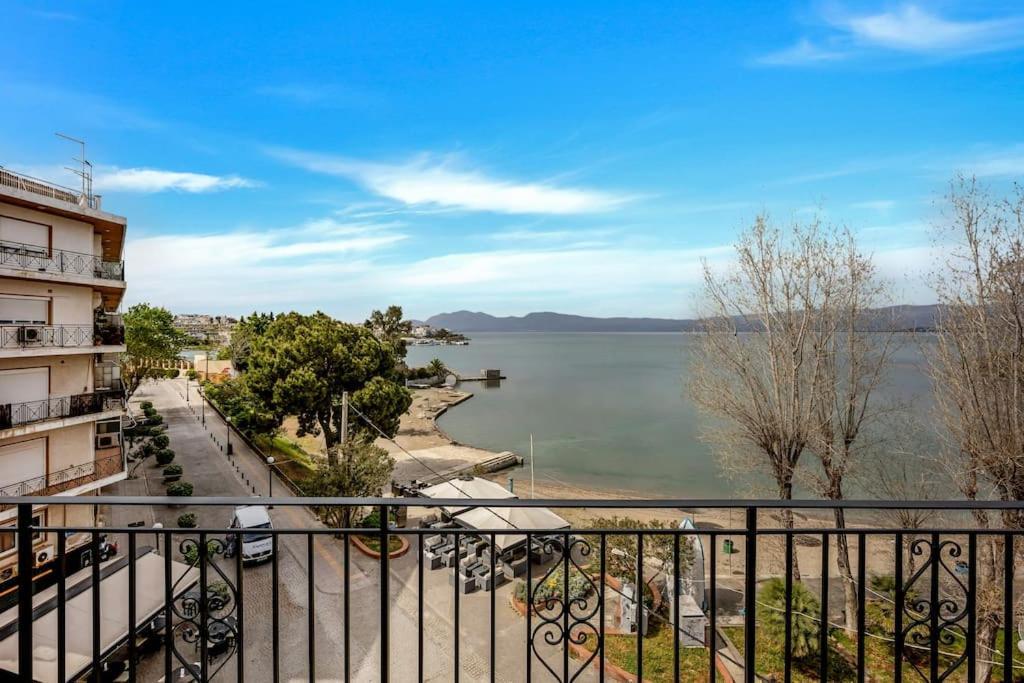 Bright Central Apartment With Splendid Sea View! Chalkís Buitenkant foto
