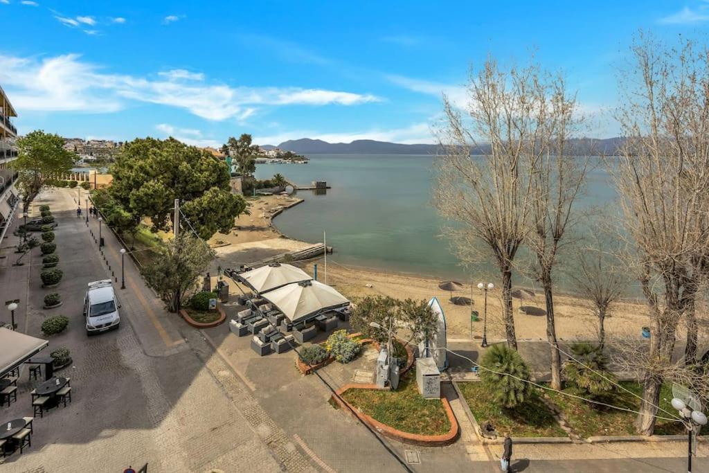 Bright Central Apartment With Splendid Sea View! Chalkís Buitenkant foto