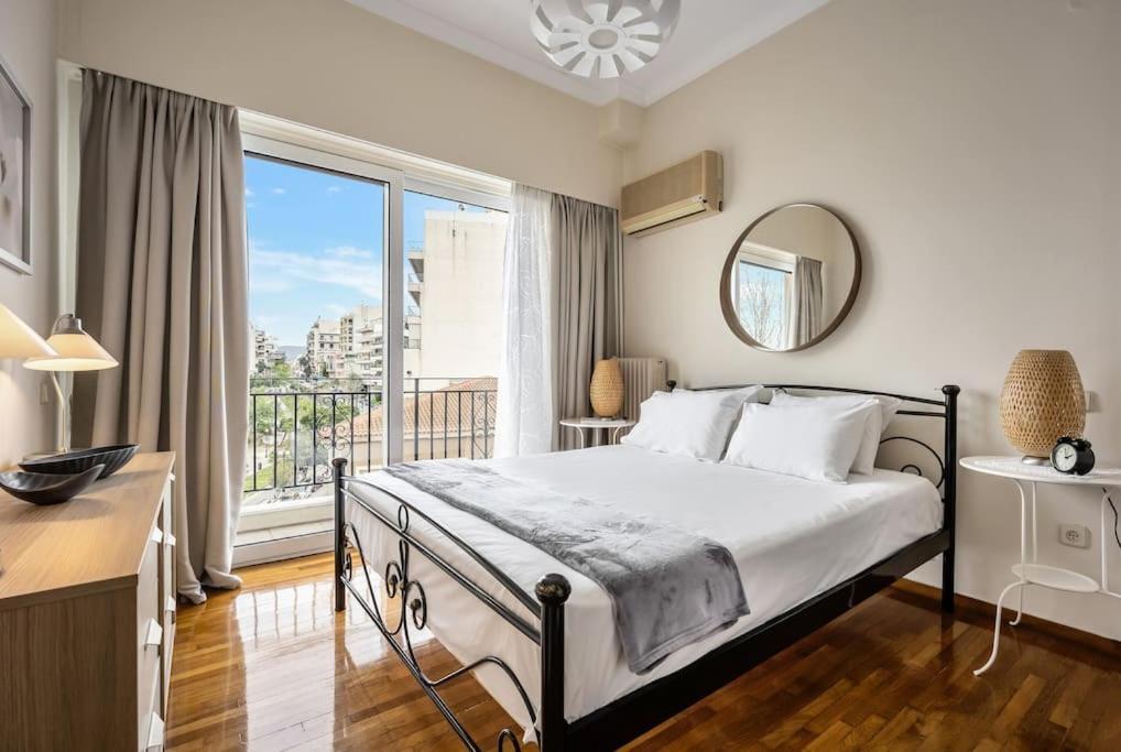 Bright Central Apartment With Splendid Sea View! Chalkís Buitenkant foto